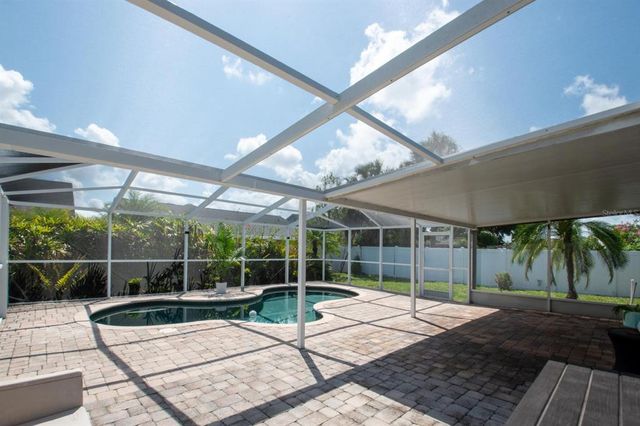 122 ISLAND WATER WAY, Apollo Beach, FL 33572