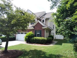 5240 Allison Lane, Charlotte, NC 28277