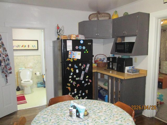 210 E Court STREET, Elkhorn, WI 53121