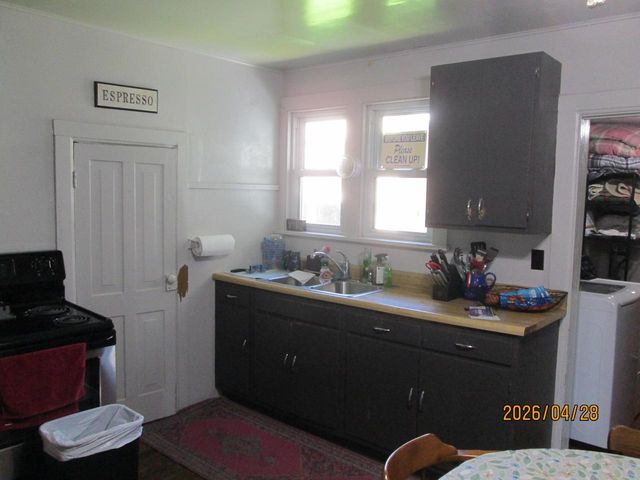 210 E Court STREET, Elkhorn, WI 53121