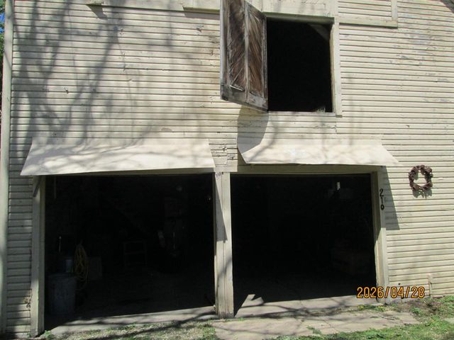 210 E Court STREET, Elkhorn, WI 53121