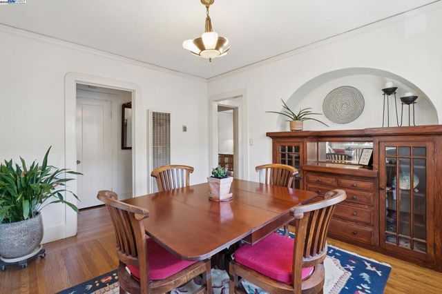 3144 60Th Ave, Oakland, CA 94605
