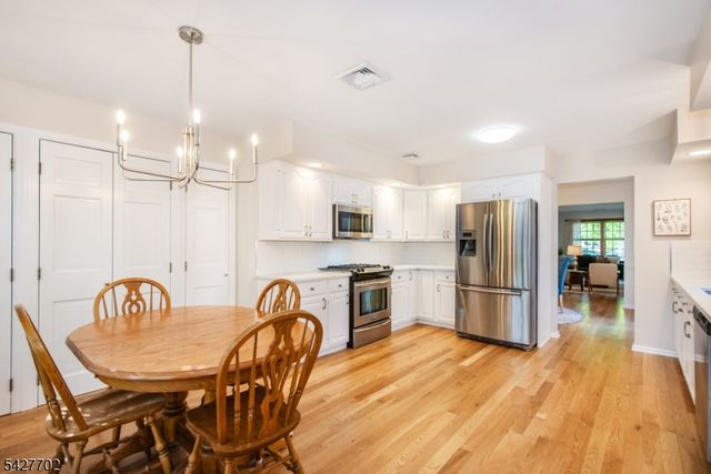 165 W Passaic Ave, Rutherford Boro, NJ 07070