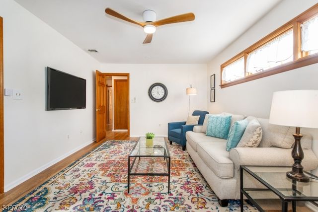 165 W Passaic Ave, Rutherford Boro, NJ 07070