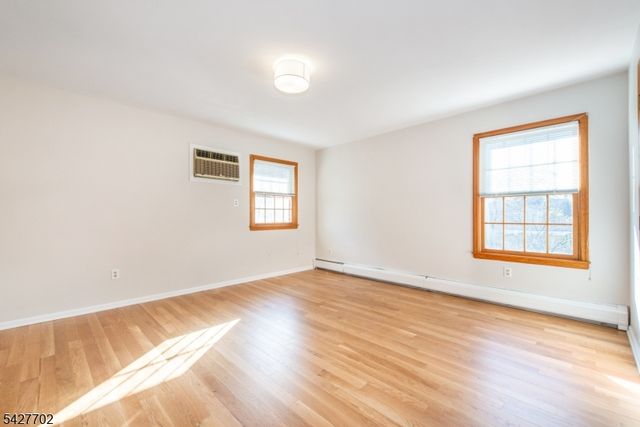 165 W Passaic Ave, Rutherford Boro, NJ 07070