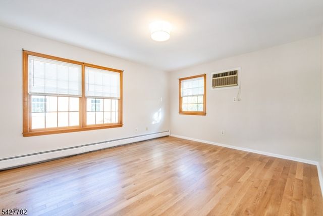 165 W Passaic Ave, Rutherford Boro, NJ 07070