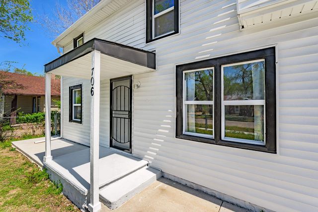 706 N Piatt Ave, Wichita, KS 67214