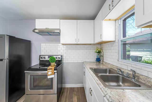 706 N Piatt Ave, Wichita, KS 67214