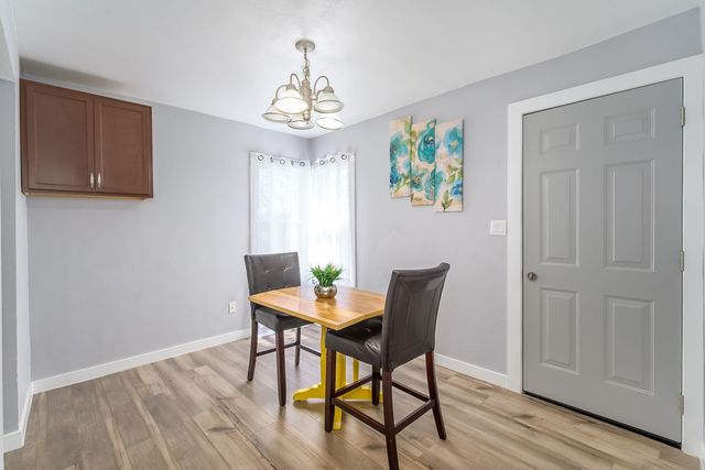 706 N Piatt Ave, Wichita, KS 67214