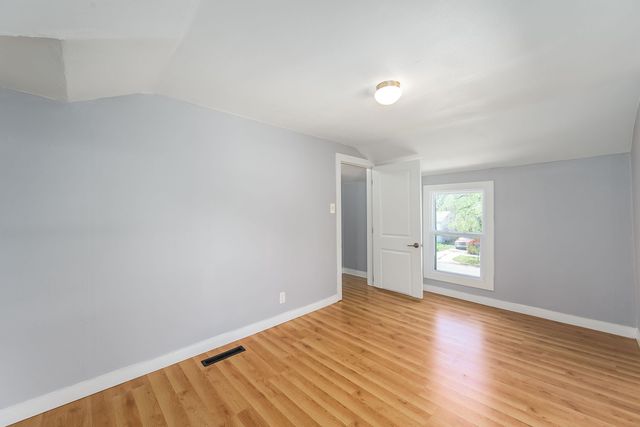 706 N Piatt Ave, Wichita, KS 67214