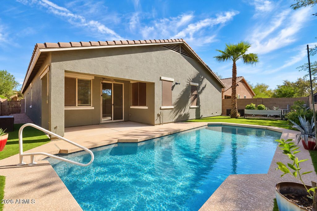 42447 W ALMIRA Drive, Maricopa, AZ 85138 — exterior