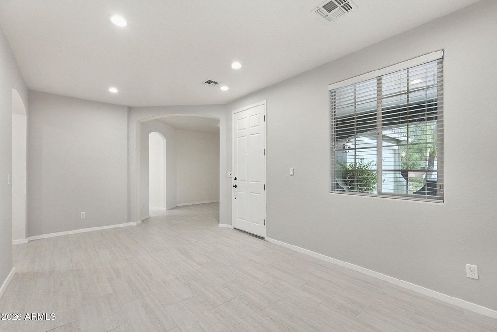 42447 W ALMIRA Drive, Maricopa, AZ 85138 — photo 5