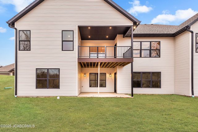 5608 BIRCH CREEK LANE, Jefferson City, MO 65101