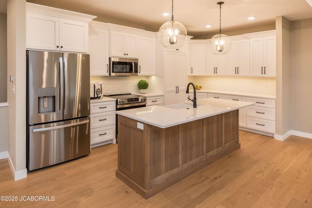 5608 BIRCH CREEK LANE, Jefferson City, MO 65101