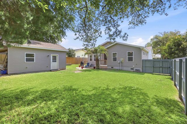 7711 Woodland Dr., Myrtle Beach, SC 29572