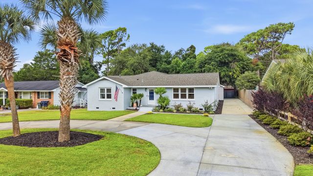 7711 Woodland Dr., Myrtle Beach, SC 29572