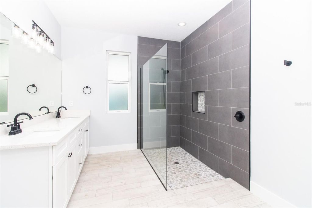 Image 34 of property listing at 1209 PALMETTO STREET, New Smyrna Beach, FL 32168