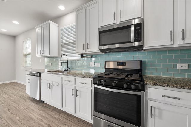 101 Lambert ST, Leander, TX 78641