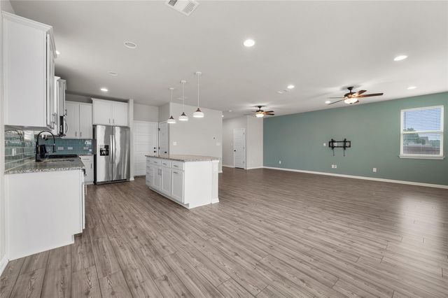 101 Lambert ST, Leander, TX 78641