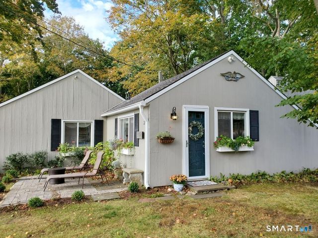 27 Gled Hill Street, Stonington, CT 06355