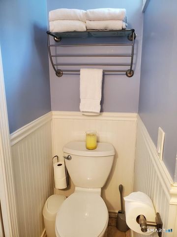 27 Gled Hill Street, Stonington, CT 06355