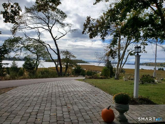 27 Gled Hill Street, Stonington, CT 06355