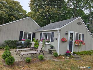 27 Gled Hill Street, Stonington, CT 06355