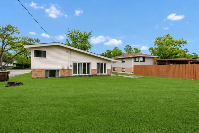 135 Westwood Drive, Park Forest, IL 60466