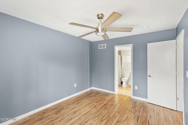 6804 Woodmeadow Drive, Toledo, OH 43617