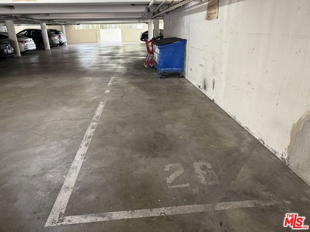 1550 N Laurel Avenue 301, Los Angeles, CA 90046