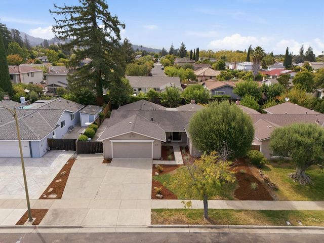 6115 Corte De La Reina, San Jose, CA 95120