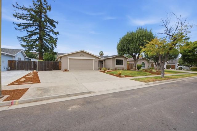 6115 Corte De La Reina, San Jose, CA 95120