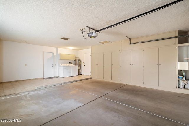 10528 W TUMBLEWOOD Drive, Sun City, AZ 85351