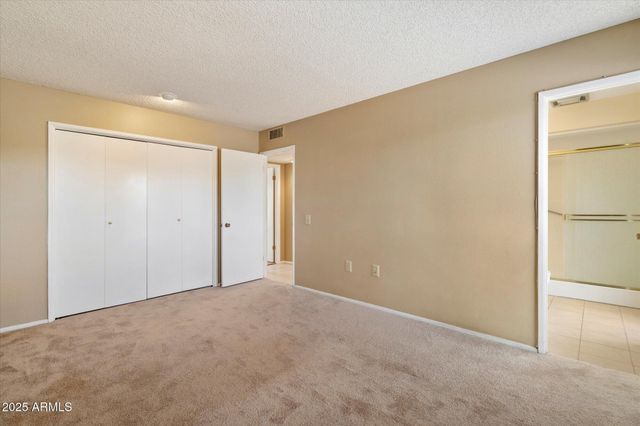 10528 W TUMBLEWOOD Drive, Sun City, AZ 85351