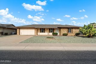 10528 W TUMBLEWOOD Drive, Sun City, AZ 85351