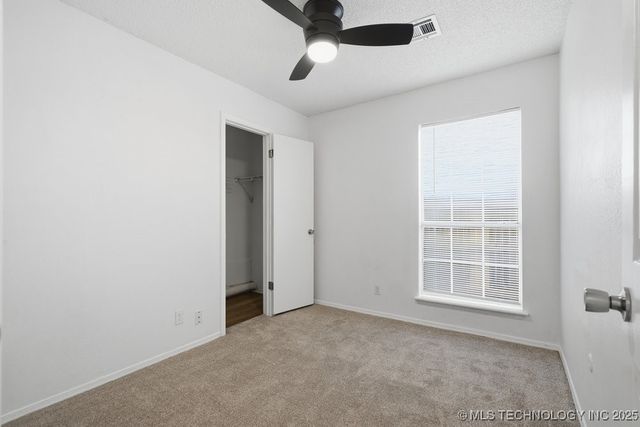 14105 S Hickory Place, Glenpool, OK 74033