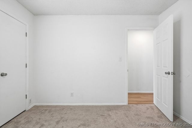 14105 S Hickory Place, Glenpool, OK 74033