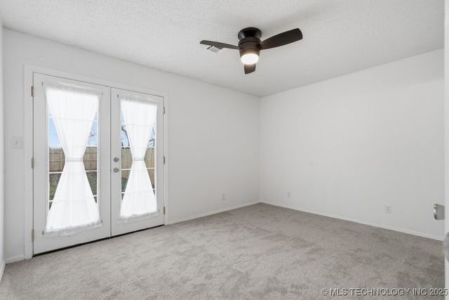 14105 S Hickory Place, Glenpool, OK 74033