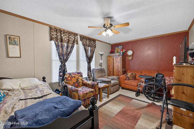 539 Union Bethel Road, Hampstead, NC 28443