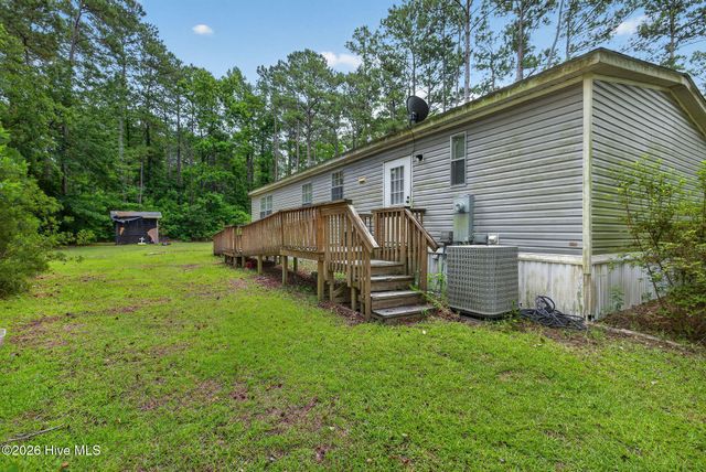 539 Union Bethel Road, Hampstead, NC 28443