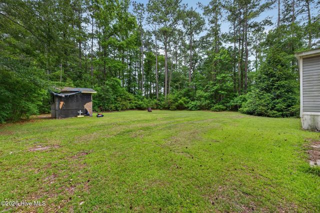 539 Union Bethel Road, Hampstead, NC 28443