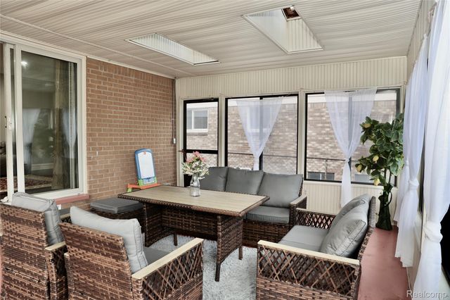 4274 Dickson Drive, Sterling Heights, MI 48310