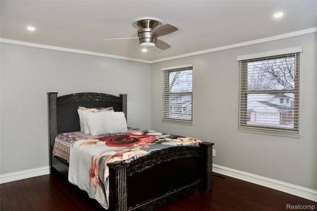 4274 Dickson Drive, Sterling Heights, MI 48310