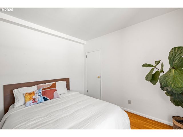 1811 Nw COUCH St 508, Portland, OR 97209