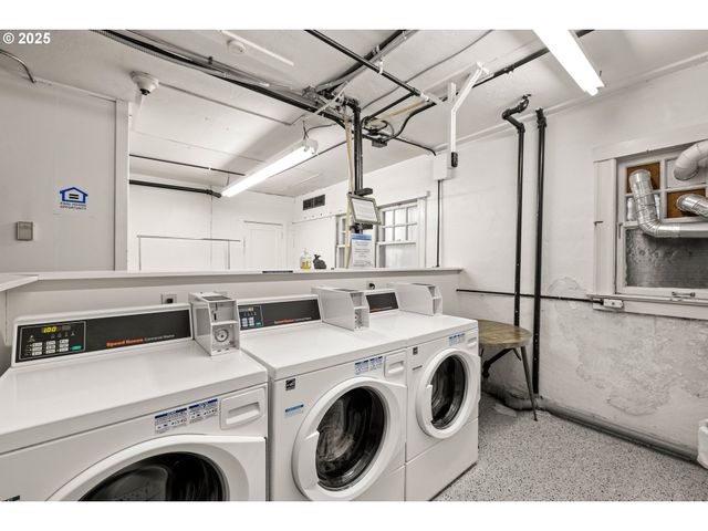 1811 Nw COUCH St 508, Portland, OR 97209