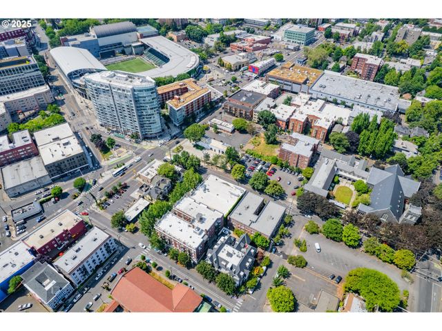 1811 Nw COUCH St 508, Portland, OR 97209