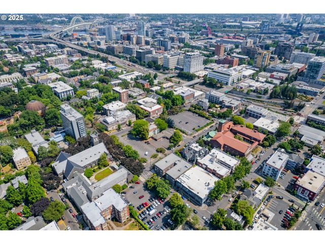 1811 Nw COUCH St 508, Portland, OR 97209