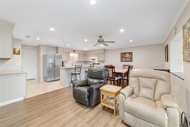 9240 SW 90TH COURT B, Ocala, FL 34481