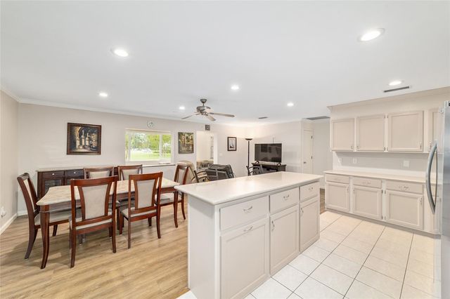 9240 SW 90TH COURT B, Ocala, FL 34481