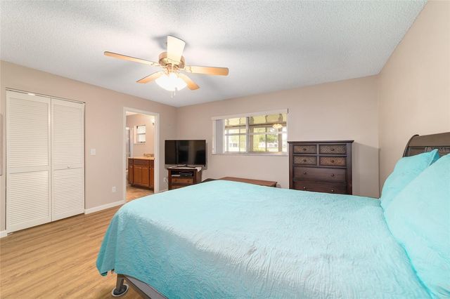 9240 SW 90TH COURT B, Ocala, FL 34481